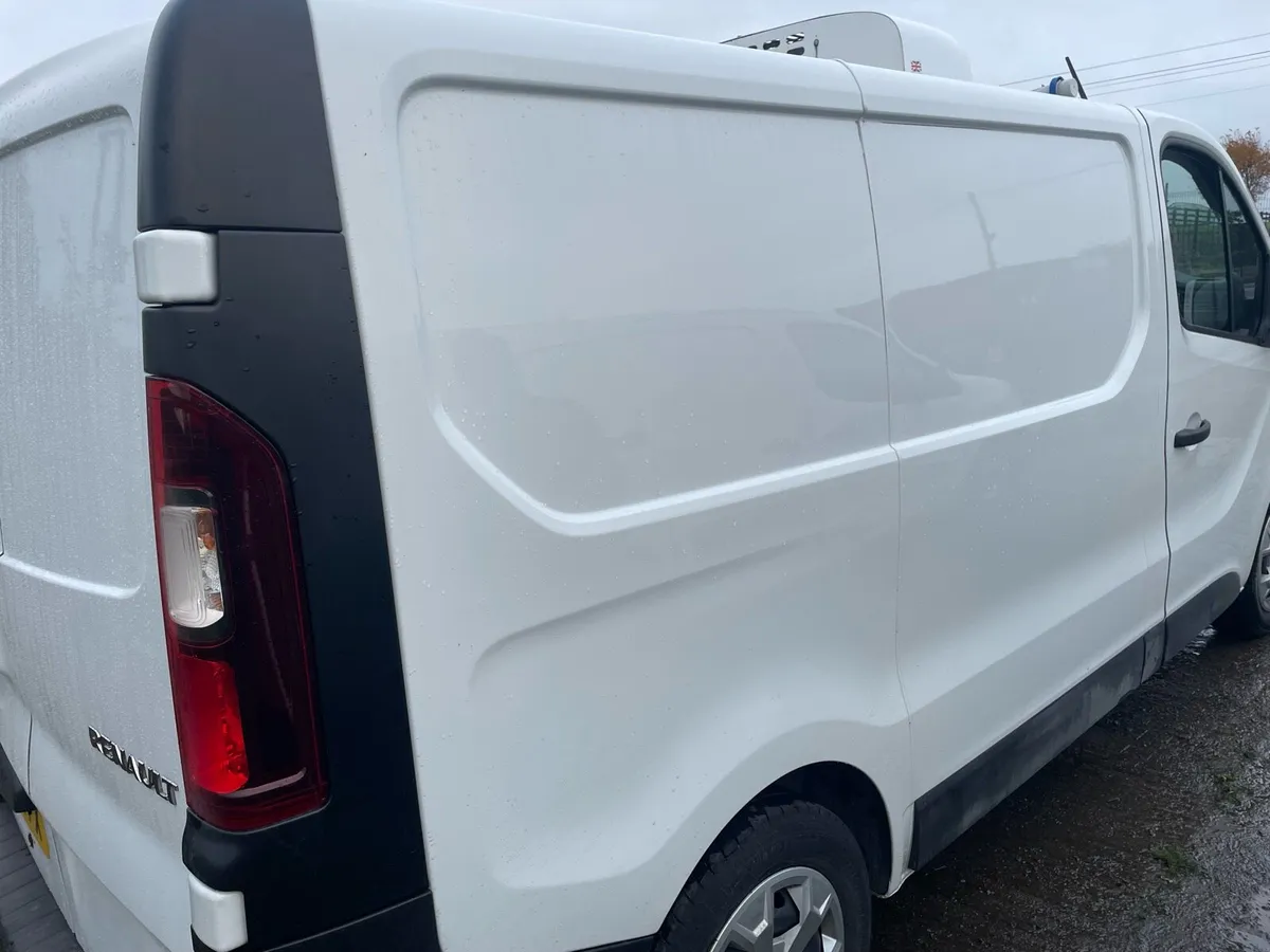 2024 RENAULT TRAFIC REFRIGERATED FRIDGE VAN - Image 4