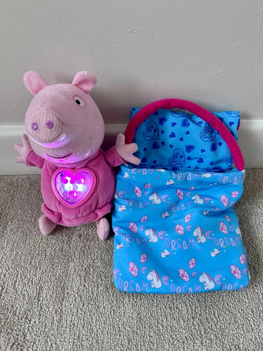 Peppa Pig Sleepover Peppa with lights and sound - Image 2