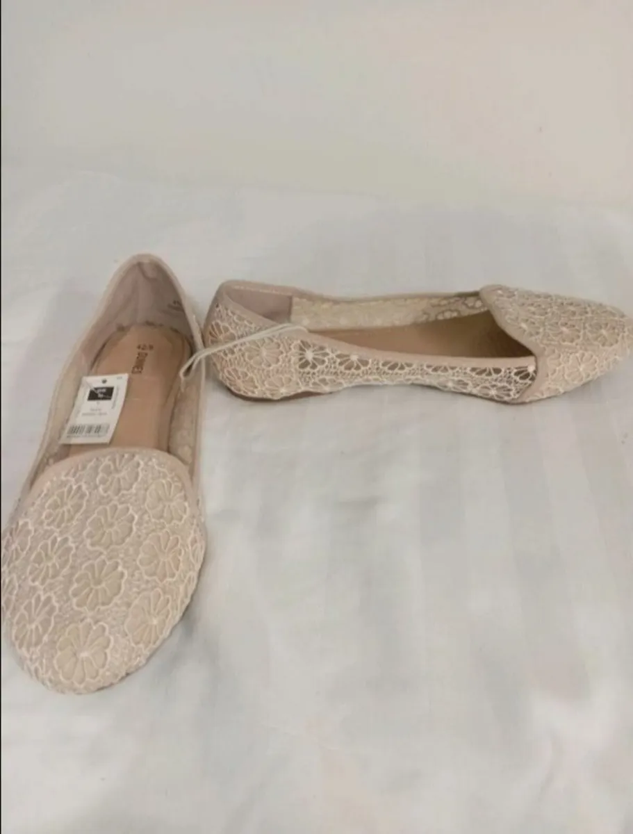 Ladies nude broidery loafers new - Image 1