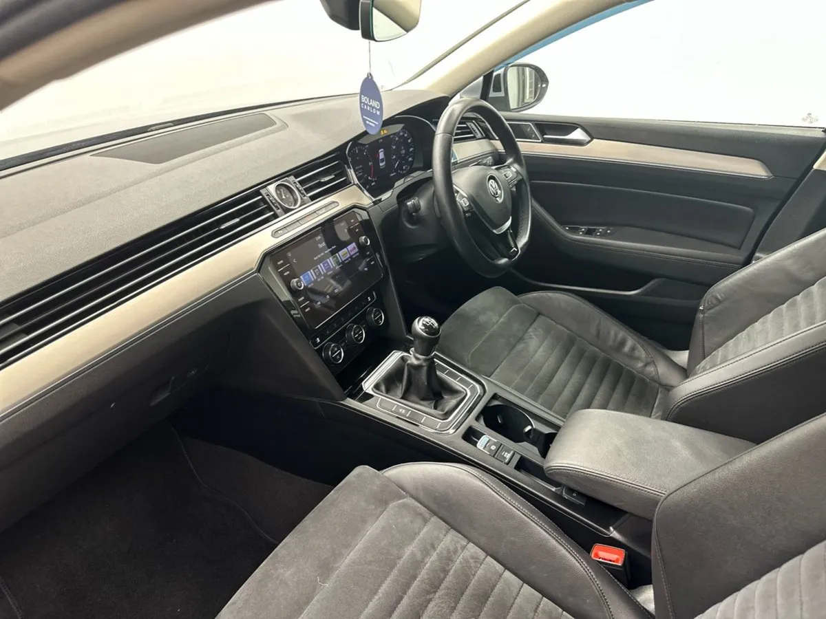 Volkswagen Passat 2.0tdi Highline  free Hamer   8 - Image 4