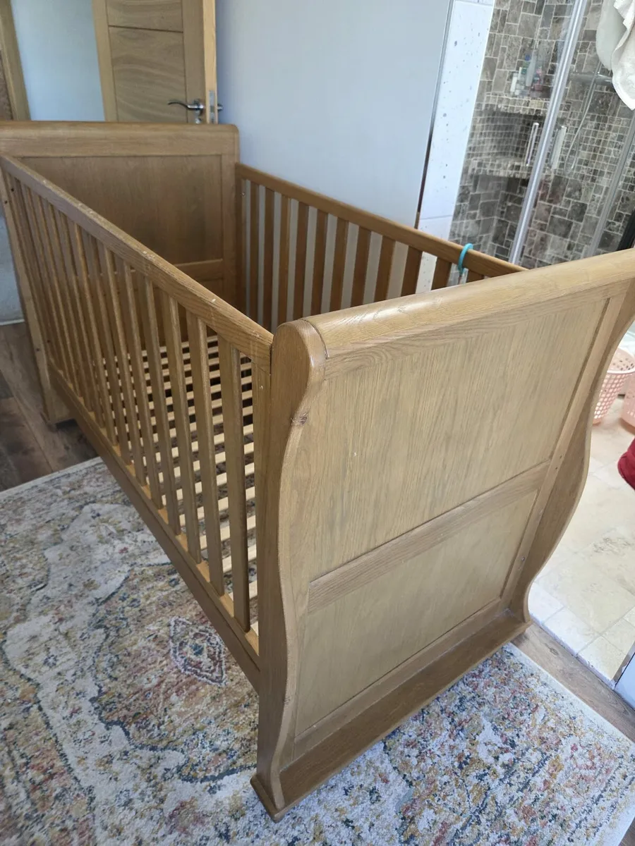 Baby sleigh cot bed - Image 2