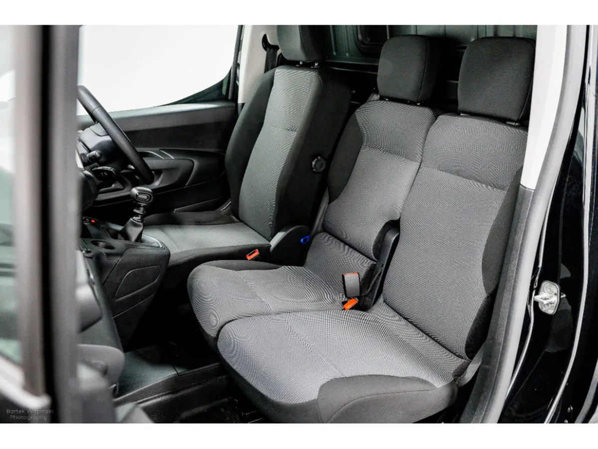 Fiat Doblo LWB 1.5 Diesel 100HP €19, 950 inc vat - Image 4
