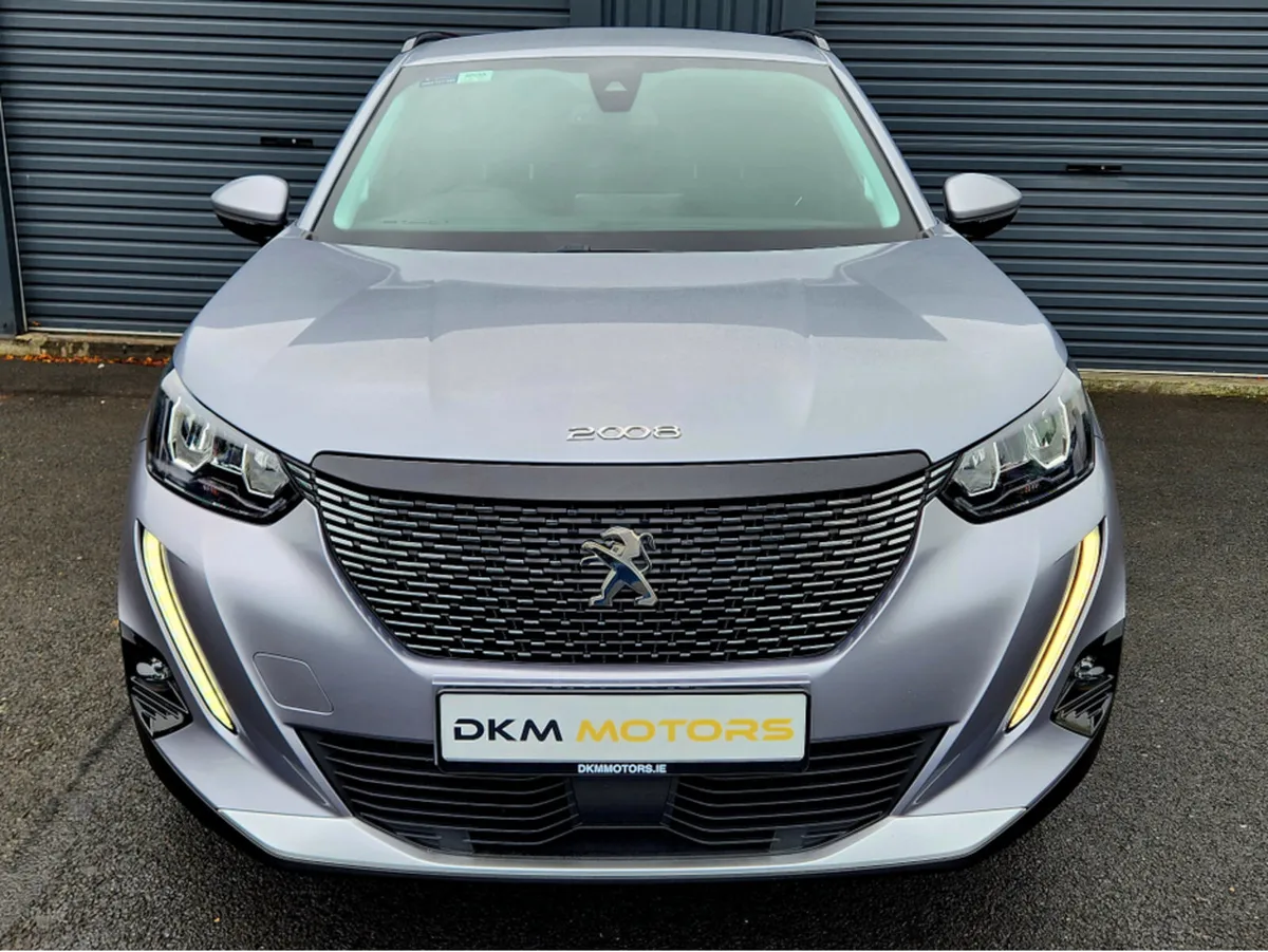 Peugeot 2008 ALLURE 1.5 BLUE HDI 110 4 4DR - Image 2
