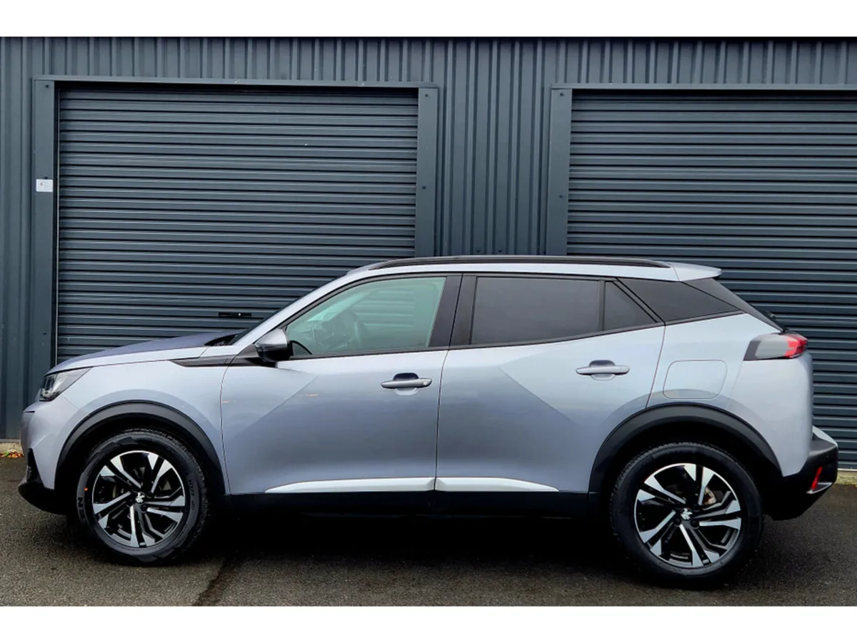 Peugeot 2008 ALLURE 1.5 BLUE HDI 110 4 4DR - Image 4