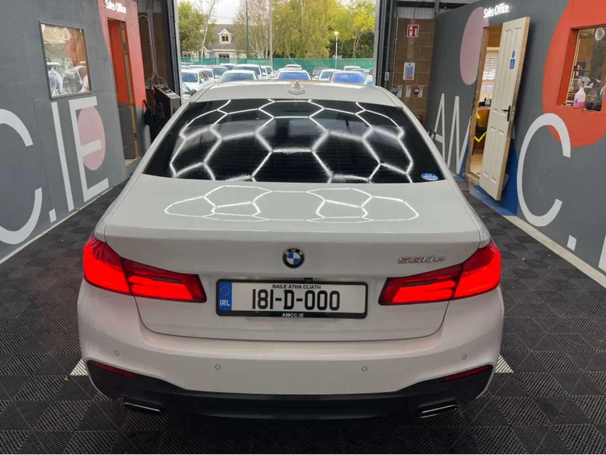 BMW 5-Series 2018 BMW 5 SERIES 530E M-SPORT 2.0L H - Image 3