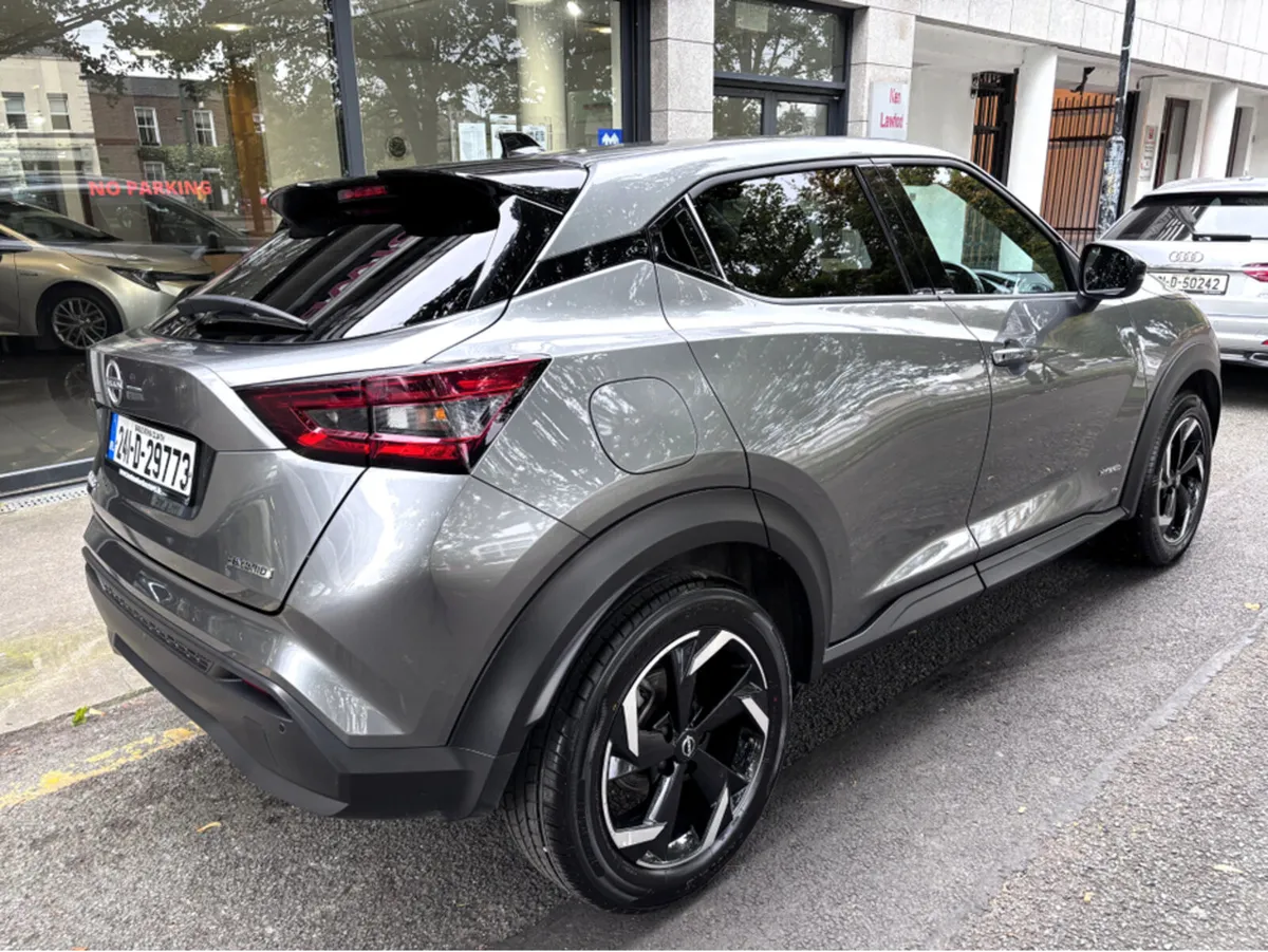 Nissan Juke 1.6 HYBRID SV PREMIUM MY23.7 - Image 2