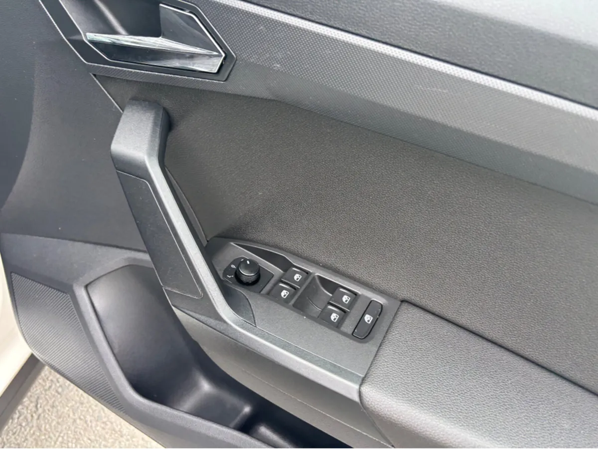 SEAT Arona 1.6 TDI 95BHP SE 5DR - Image 4