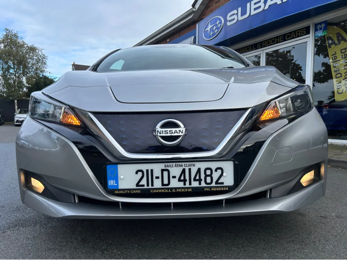 Nissan Leaf Lovely Acenta  EV 110KW 39KWH 5DR / Su - Image 3