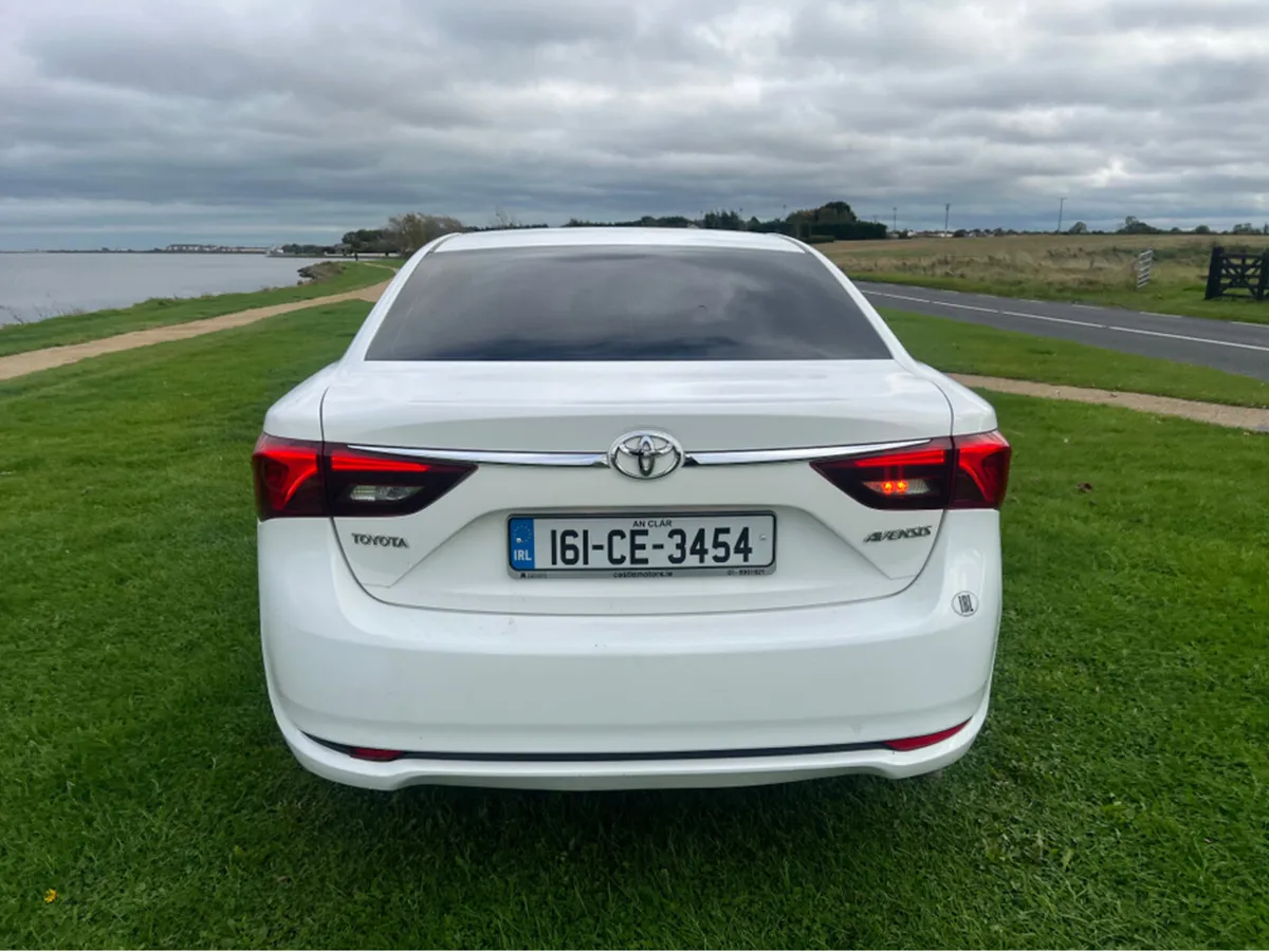 Toyota Avensis 1.6 D-4D ACTIVE S/S 4DR - Image 4