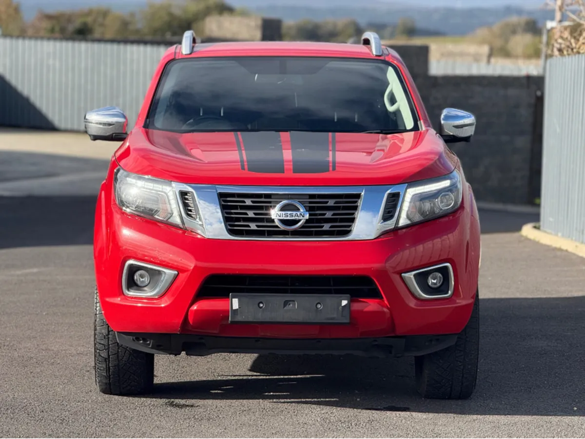 Nissan Navara 2020 Nissan Navara Tekna 2.3 Diesel - Image 3