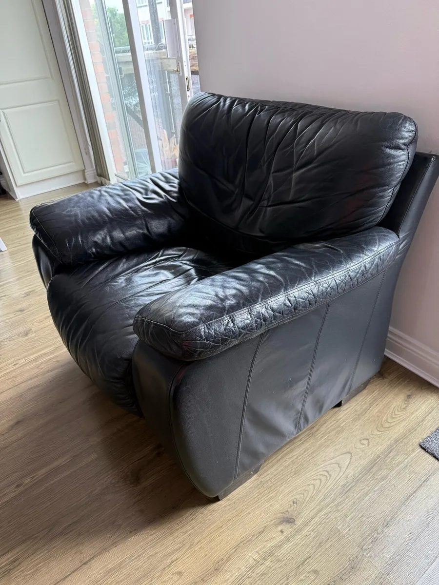 Black leather armchair / arm chair - Image 1