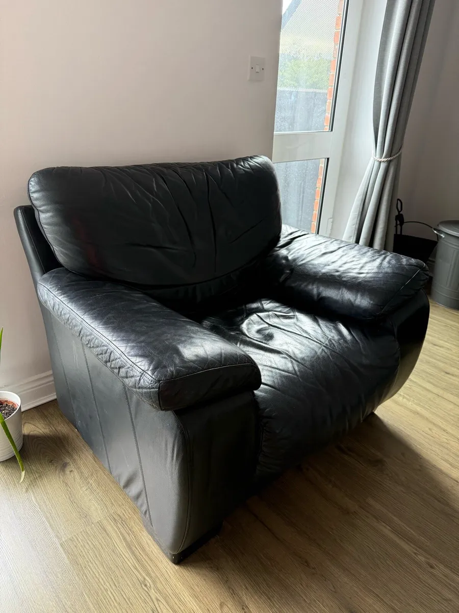 Black leather armchair / arm chair - Image 2