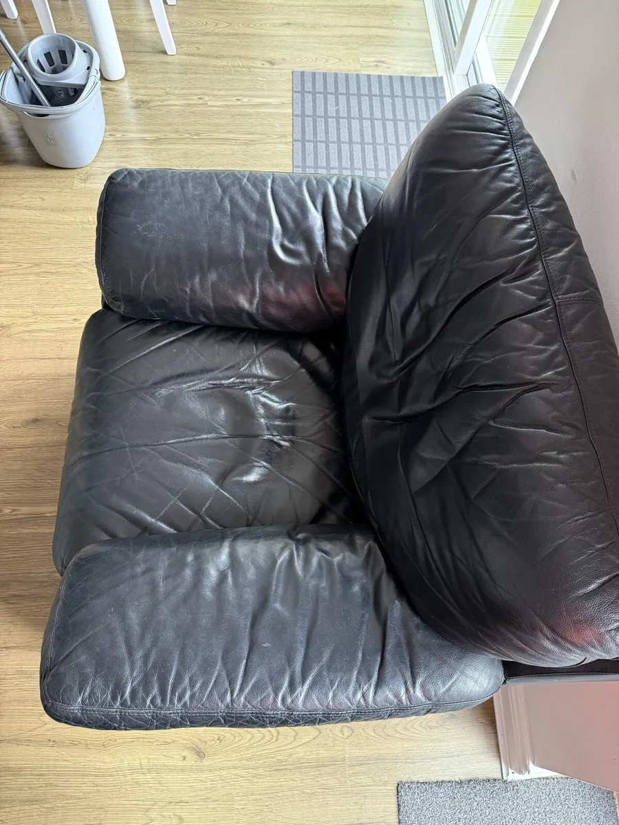 Black leather armchair / arm chair - Image 3