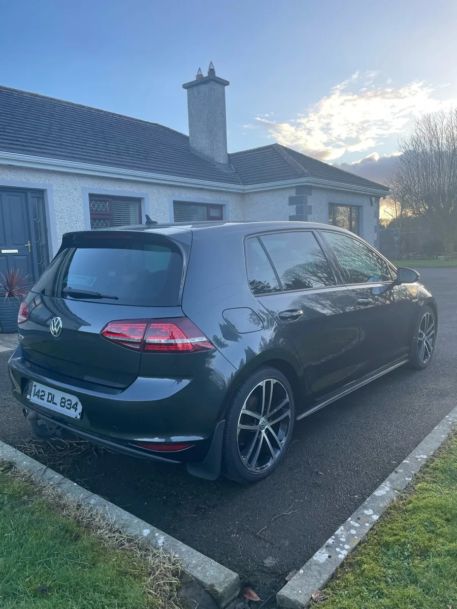 Golf Gtd - Image 2