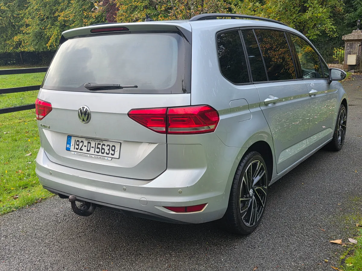 192 Volkswagen Touran  1.6 tdi Trendline 7 Seater - Image 4