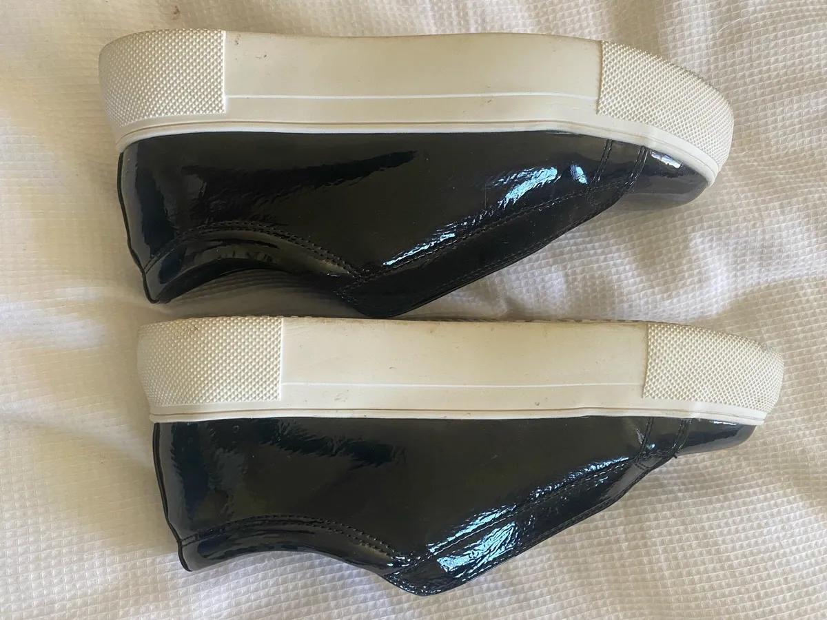 Shoes - Image 4
