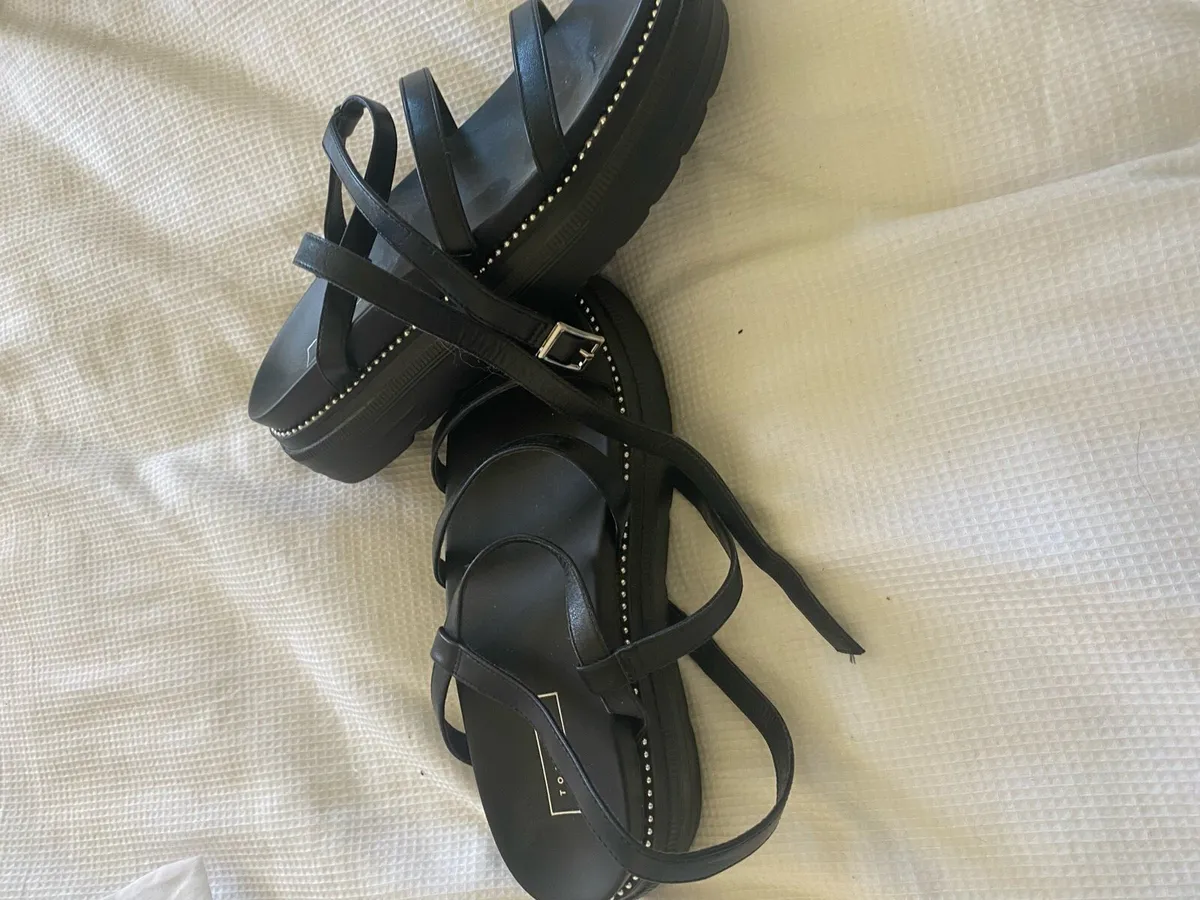 Sandals - Image 3