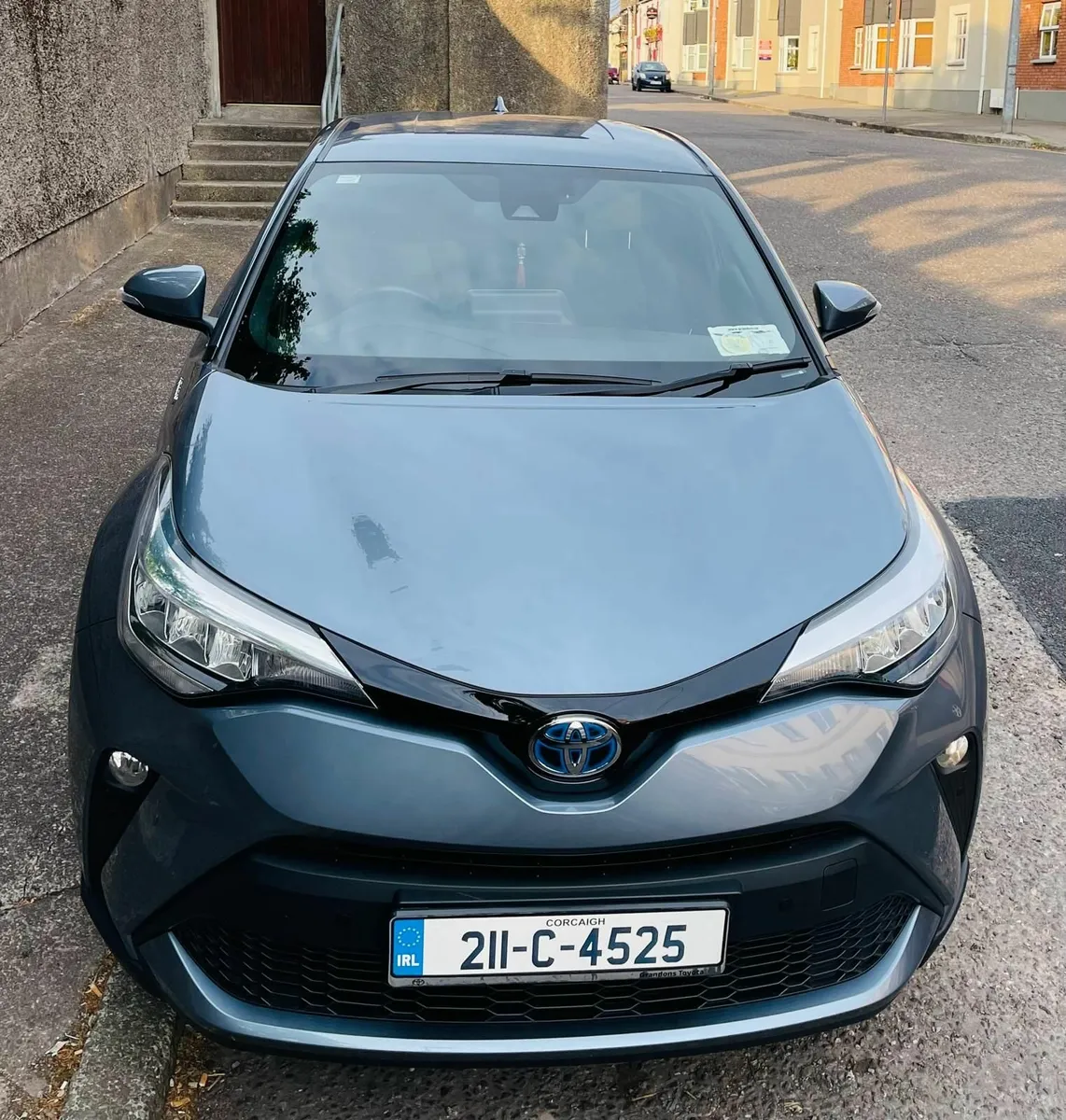 Toyota C-HR 1.8 Hybrid 2021 – Immaculate Condition - Image 4