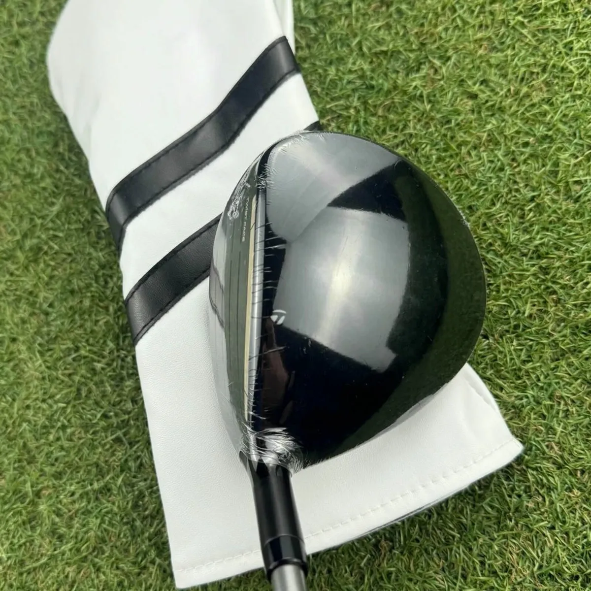 New Taylormade Qi10 Max #5 Wood 19° / Senior - Image 4