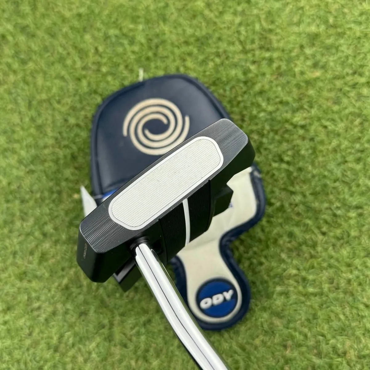 Odyssey Ai-One Wingback DB Putter / 34″ - Image 3