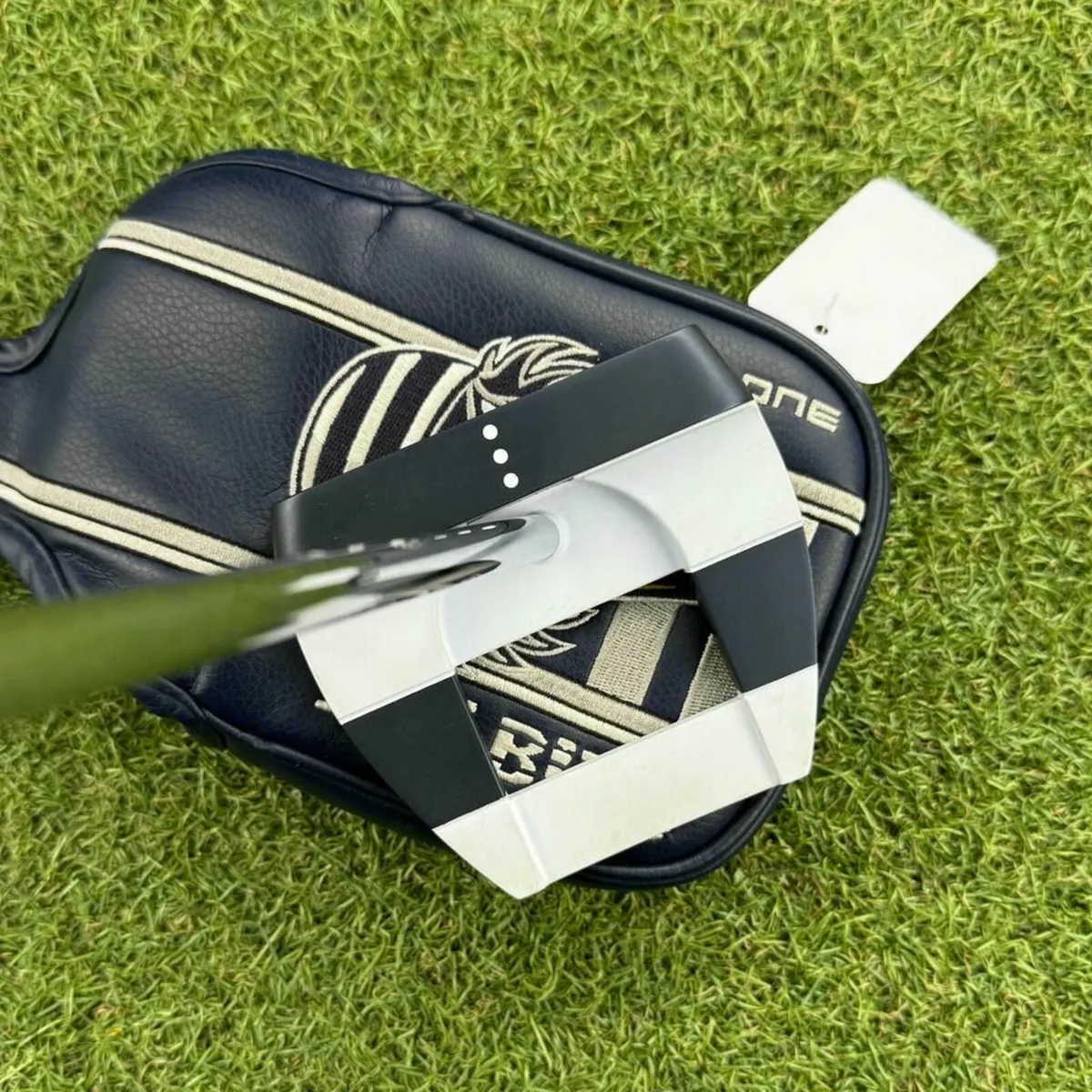 Odyssey Ai-One Square 2 Square Jailbird Putter - Image 4
