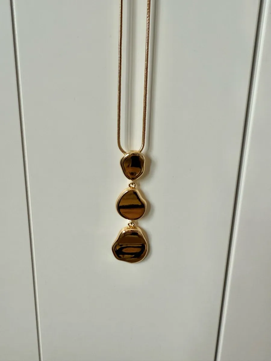 Brand new golden plated necklace - Image 1