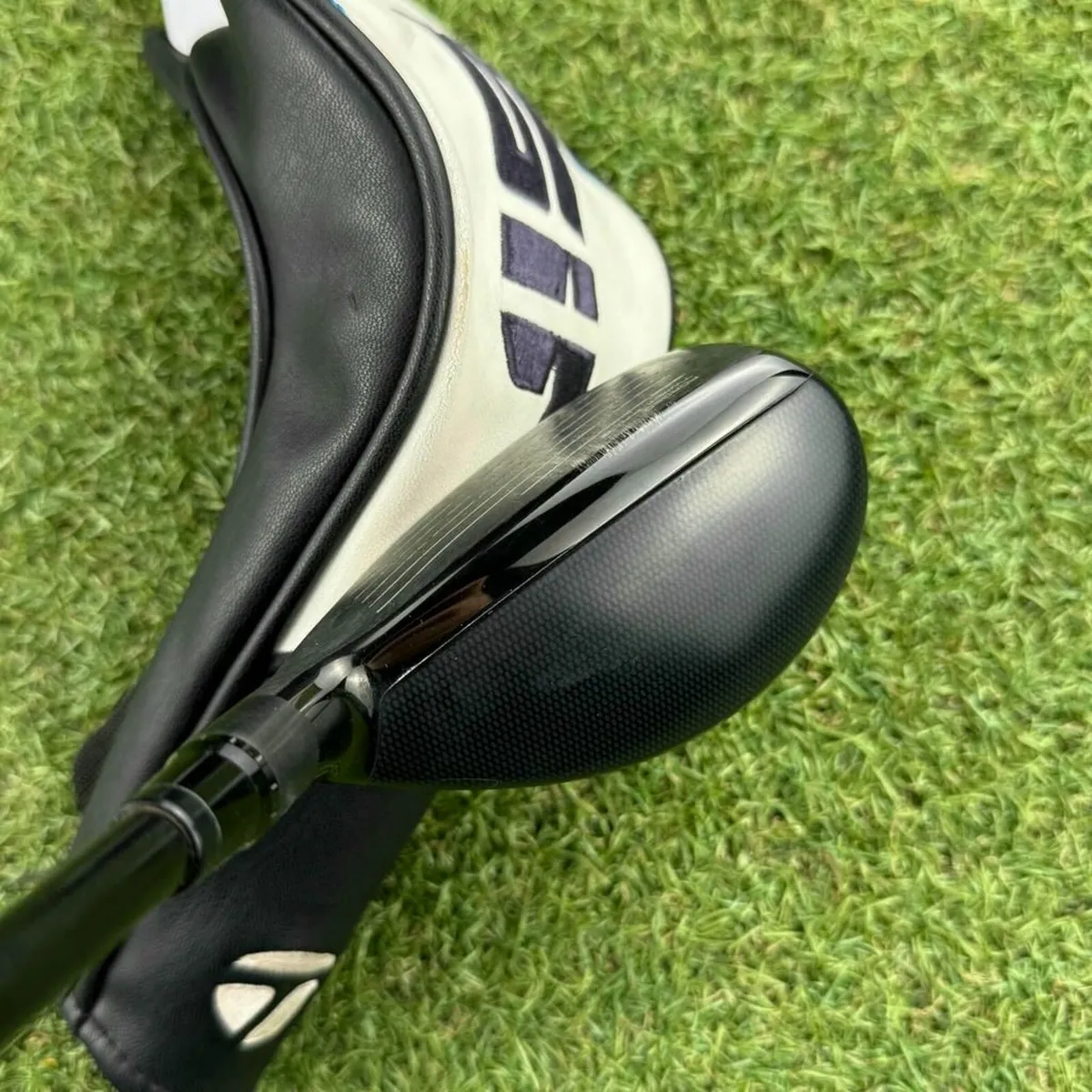 Taylormade Sim 2 Hybrid / #3 19.5° / Stiff - Image 4