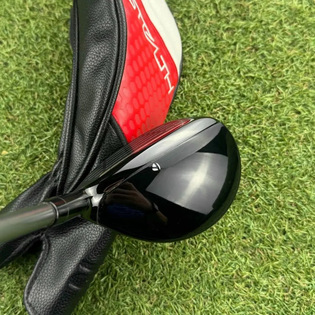 Taylormade Qi10 Max Hybrid / #4 23° / Regular - Image 4