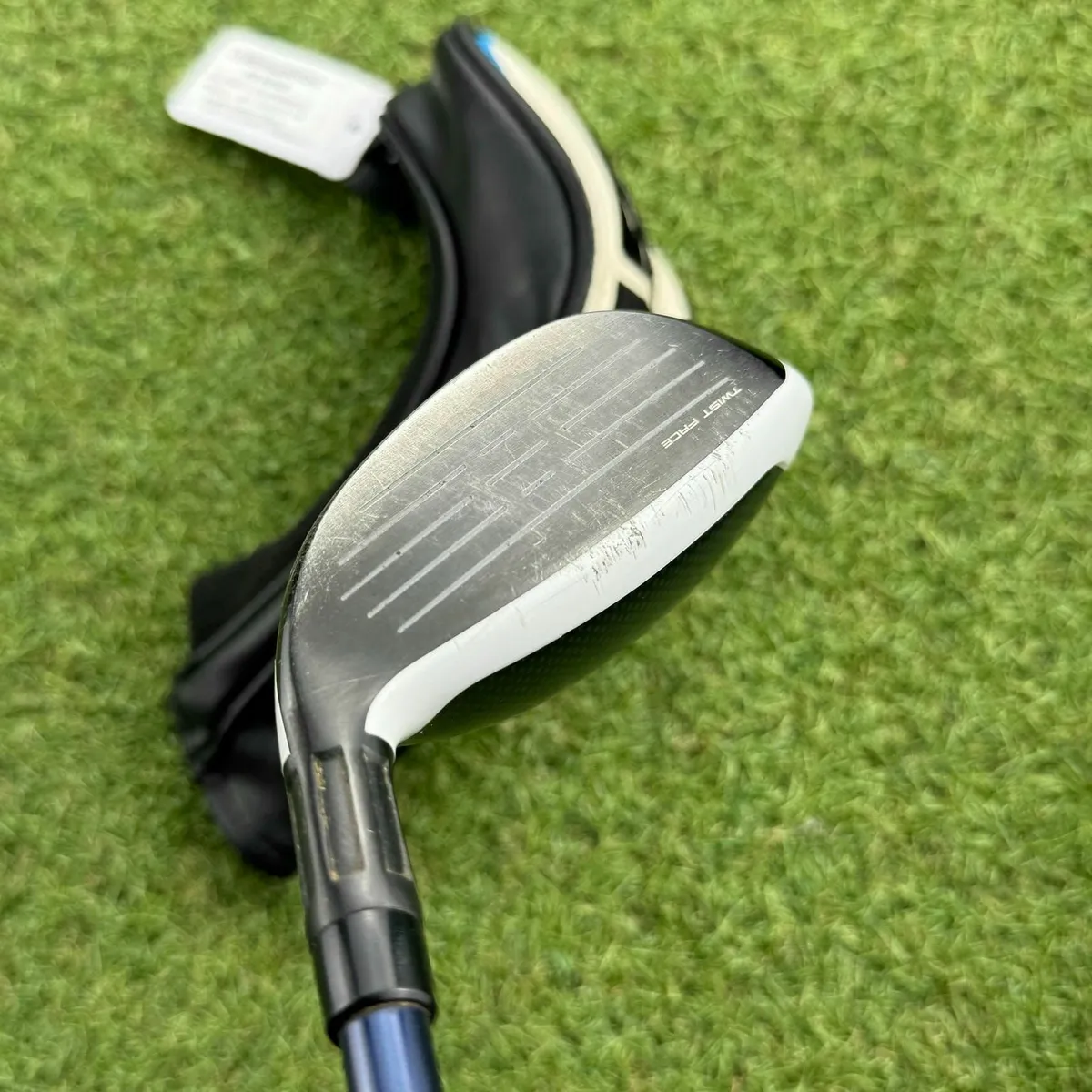 Taylormade Sim 2 Max Hybrid / #4 22° / Regular - Image 4