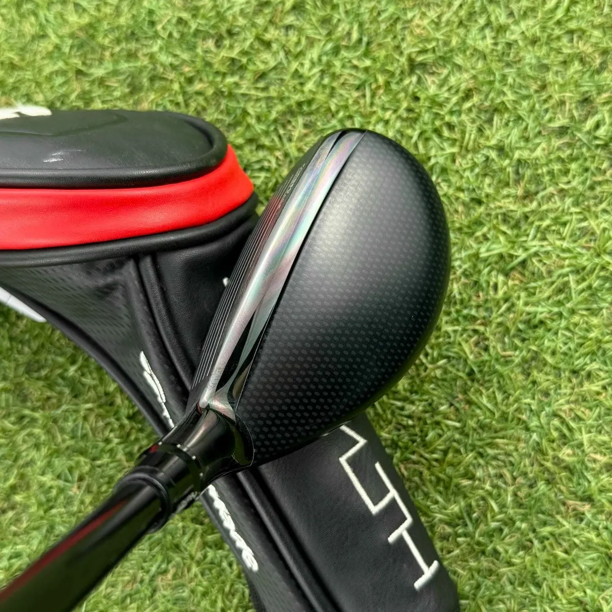 Taylormade Stealth Plus Hybrid / #4 22° / Regular - Image 4