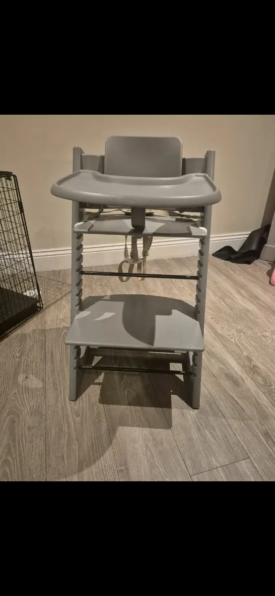 Stoke Tripp Trapp baby set and chair - Image 4