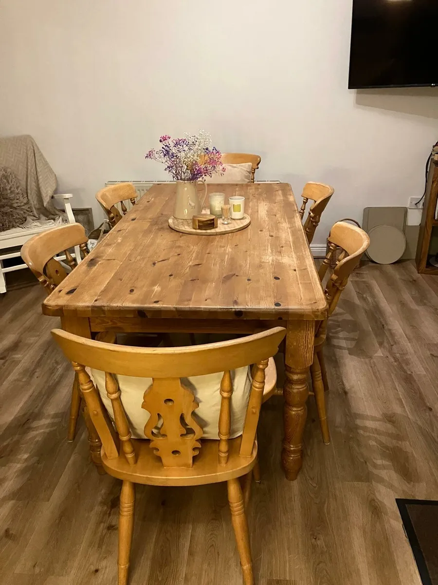 Kitchen Table & Chairs - Image 3