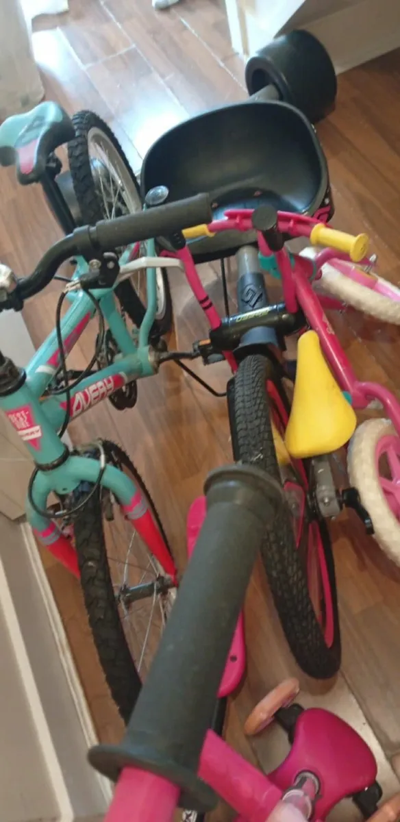 Bikes and scooters - Image 4