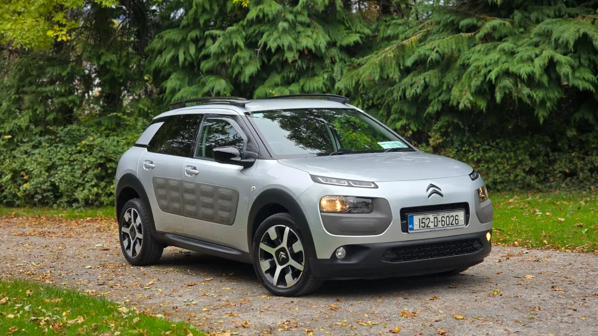2015 Citroen C4 Cactus 1.6 HDI 100hp Feel Low Mile - Image 2
