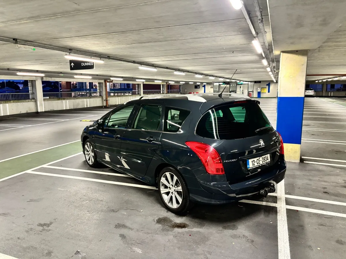 Peugeot 308 SW - Image 2