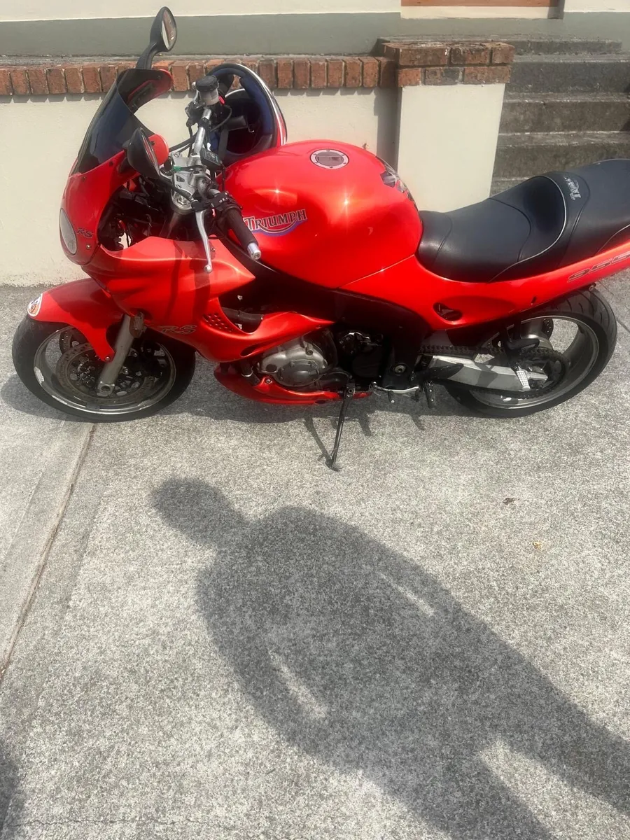 Triumph sprint rs - Image 1