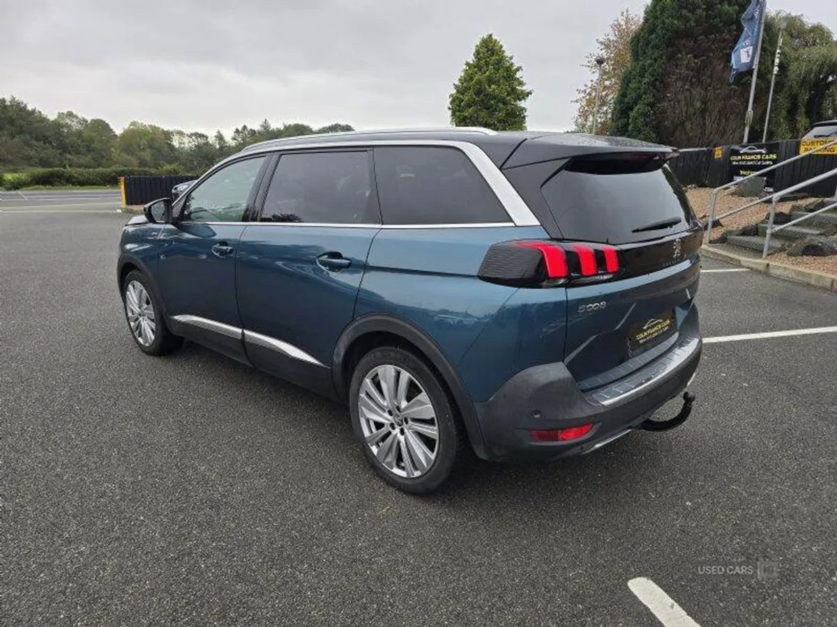 Peugeot 5008 GT Line Premium - Image 3