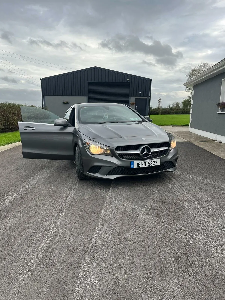 Mercedes - Image 1