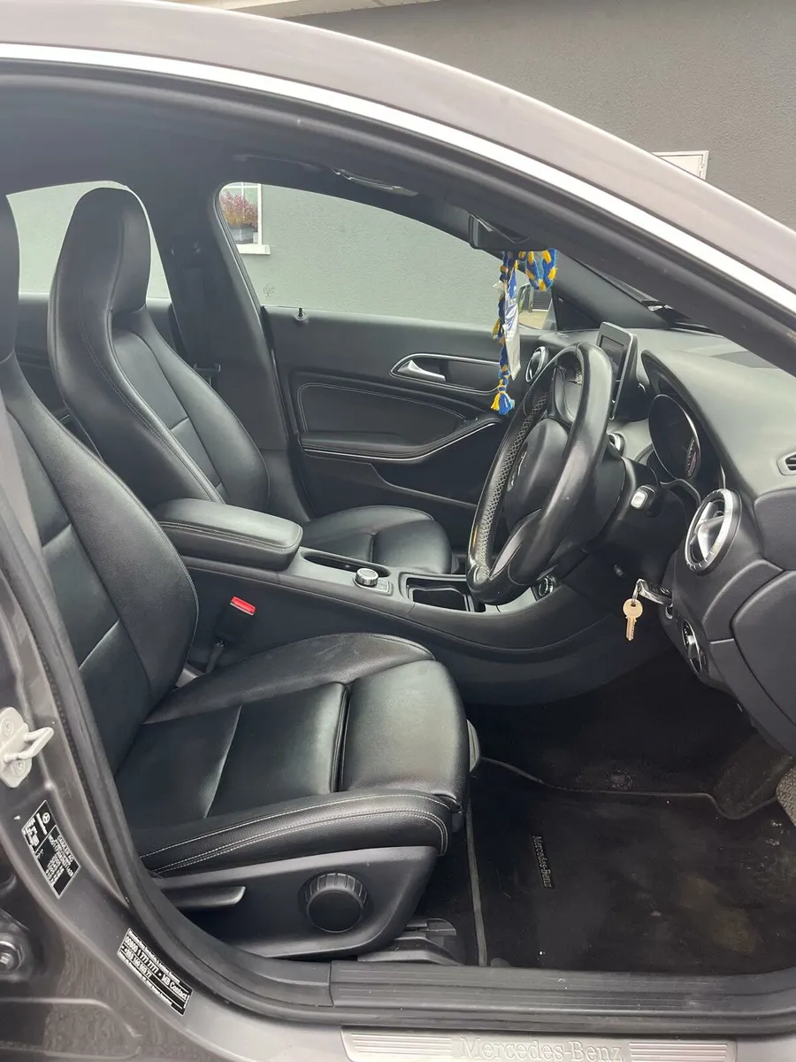 Mercedes - Image 3