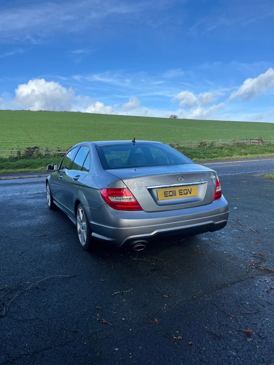 Mercedes-Benz C250 Auto - Image 2