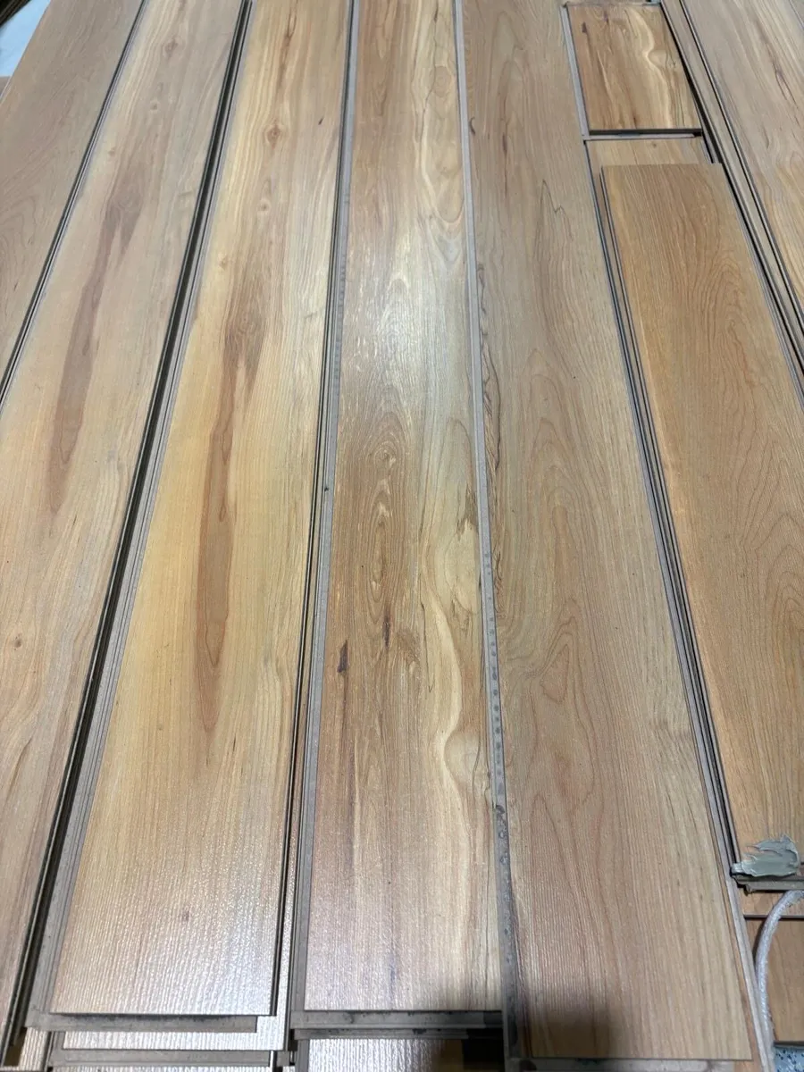 Wooden floor - Image 1