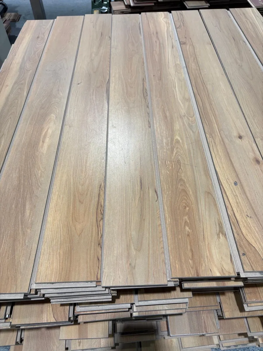 Wooden floor - Image 2