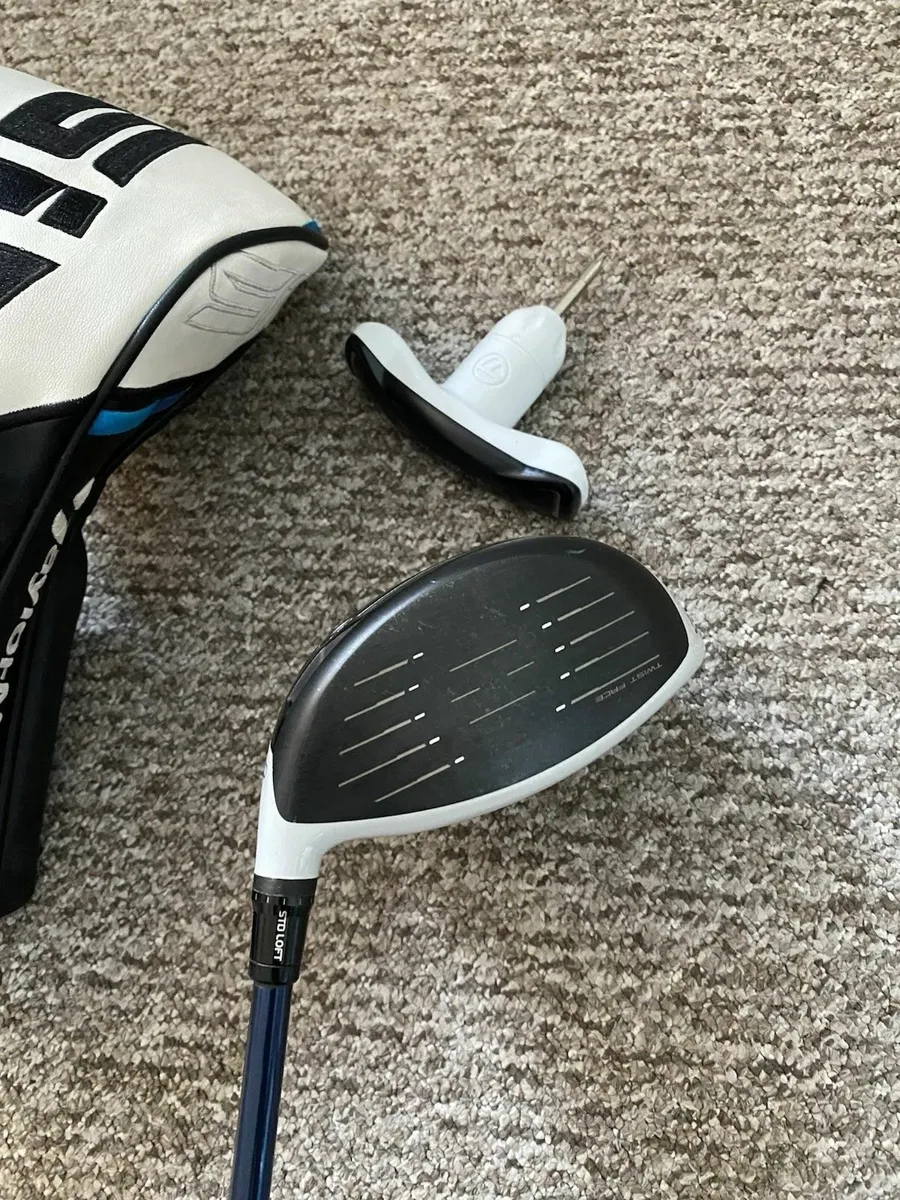 TAYLORMADE SIM 2 MAX DRIVER 9 DEGREE - Image 1