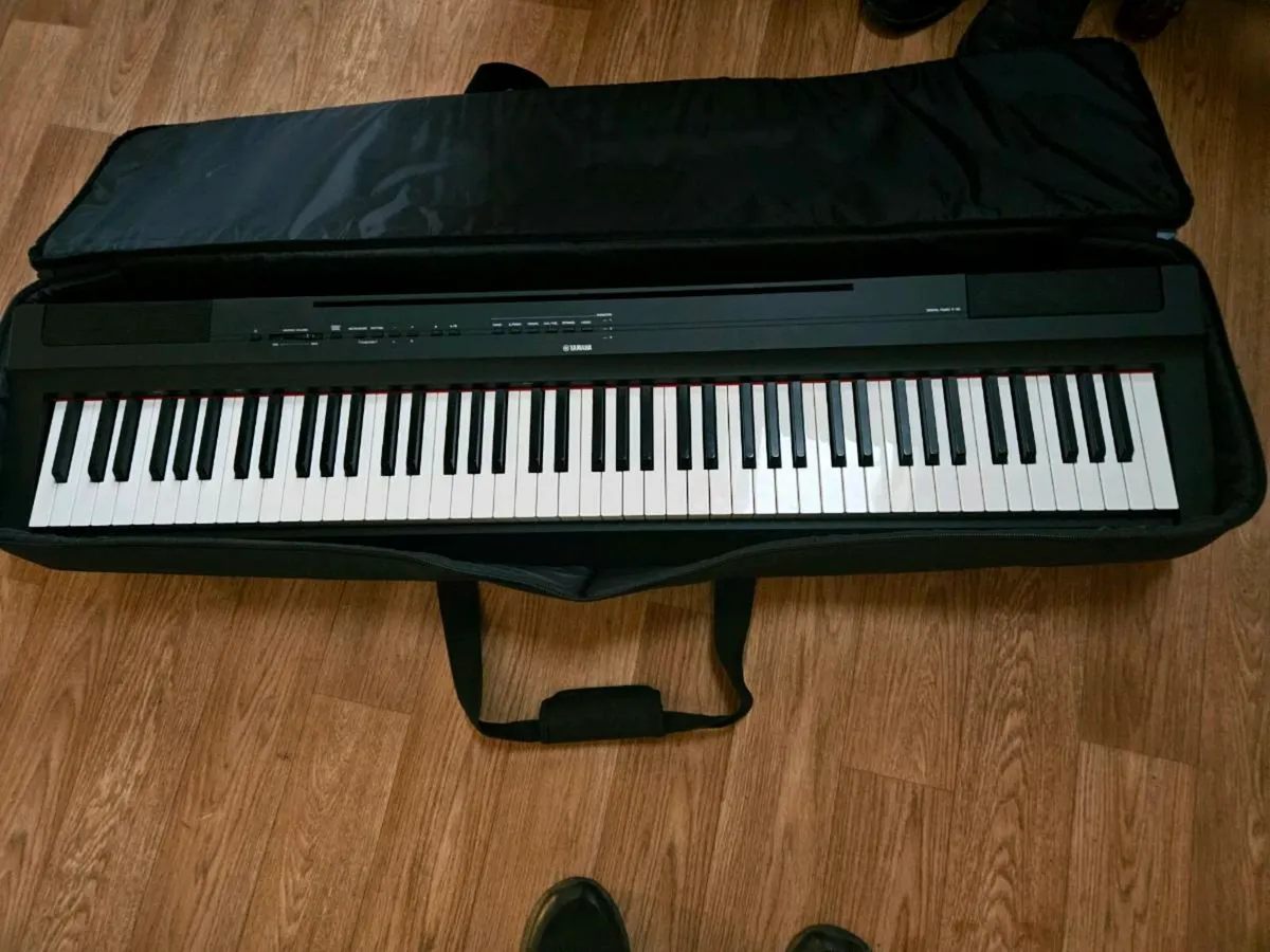 Yamaha P125 piano - Image 2