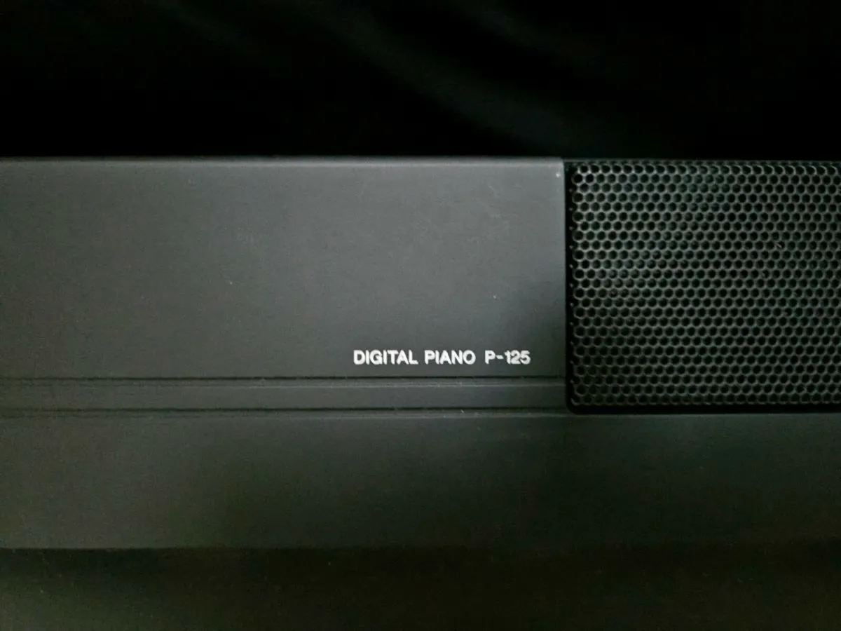 Yamaha P125 piano - Image 3