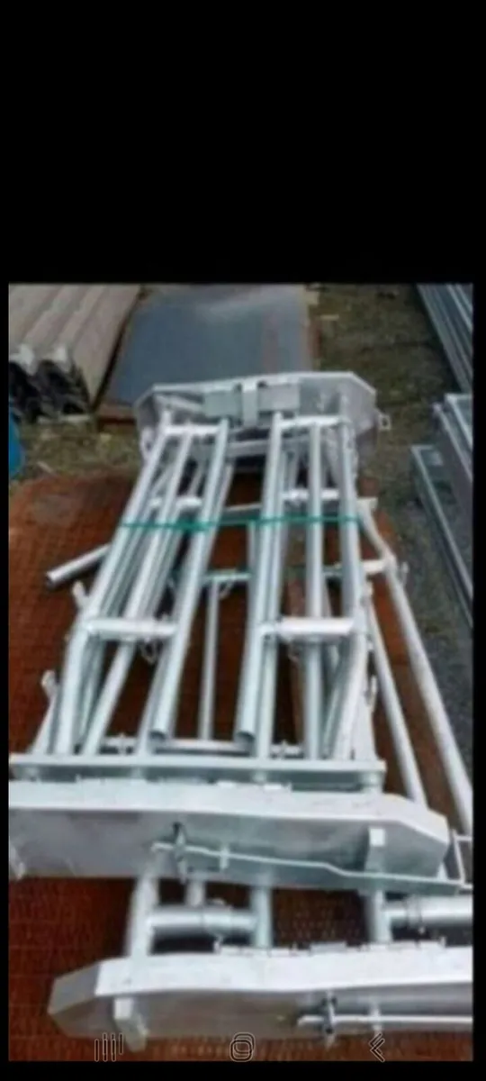Building - Image 3