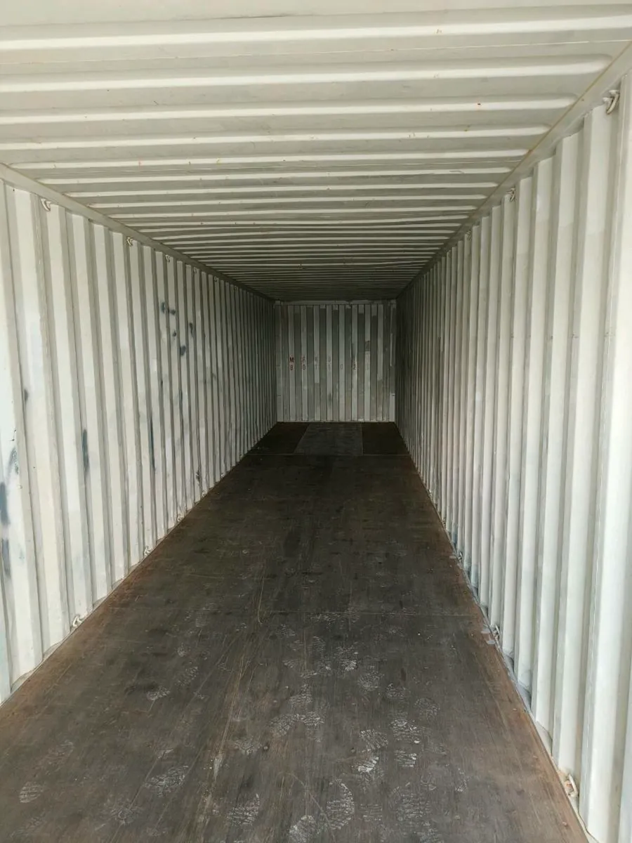 Storage units / self storage - Image 1