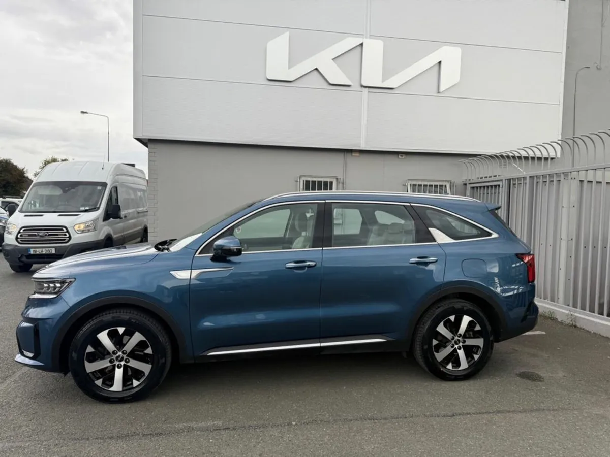 Kia Sorento K3 5P 5DR Auto - Image 2