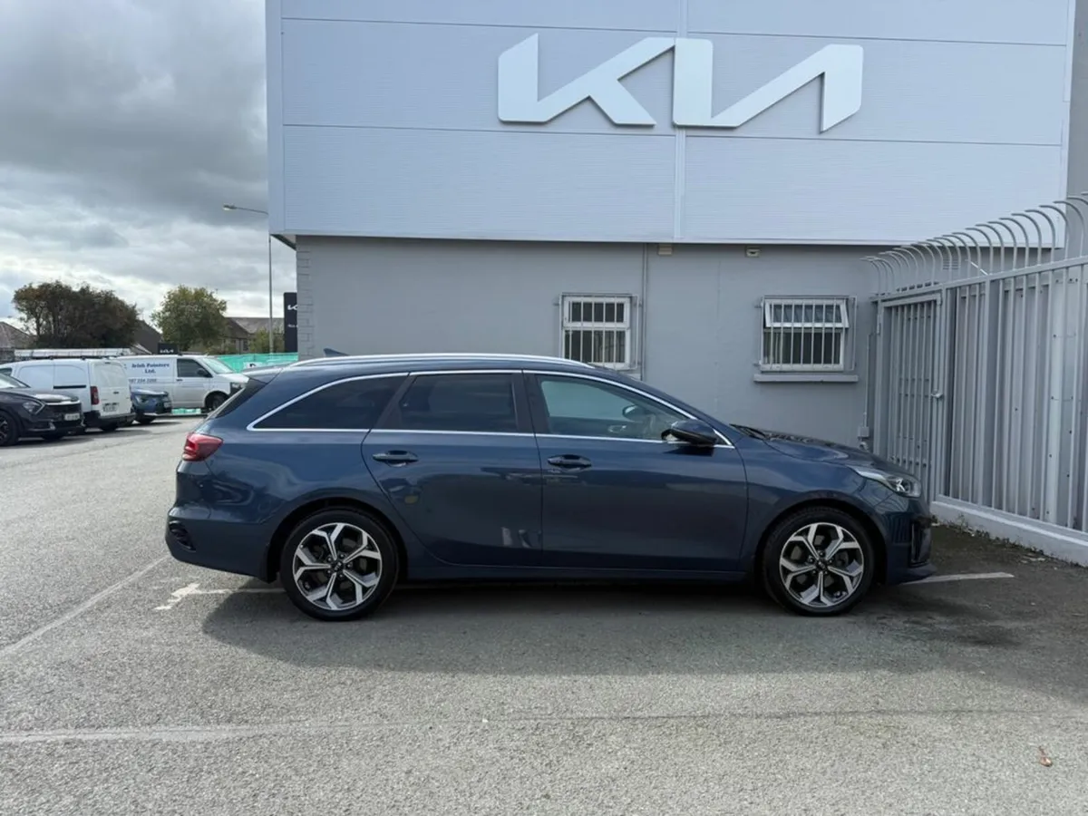 Kia Ceed SW Phev Trailer 5DR Auto - Image 2