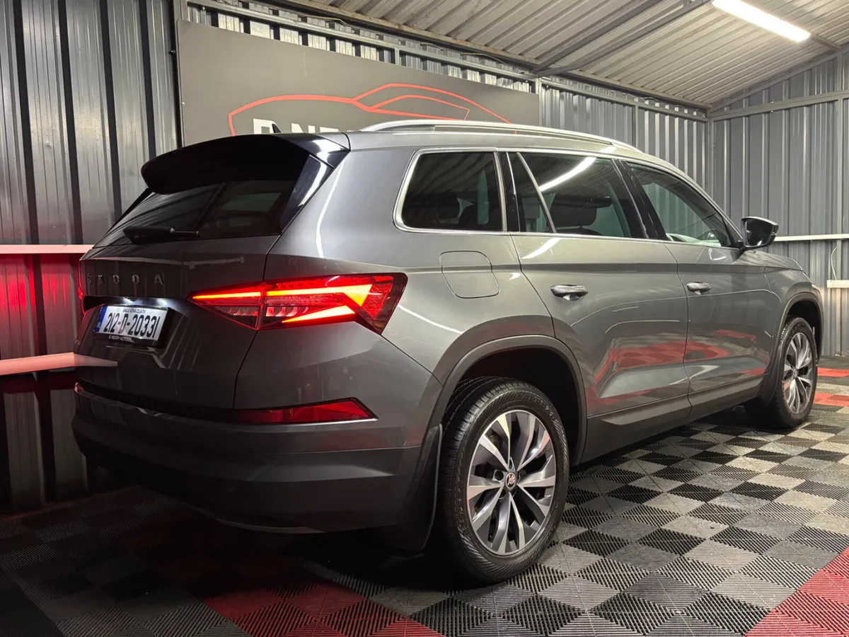 2021 212 Skoda Kodiaq 150HP DSG Ambition 7 Seat - Image 3